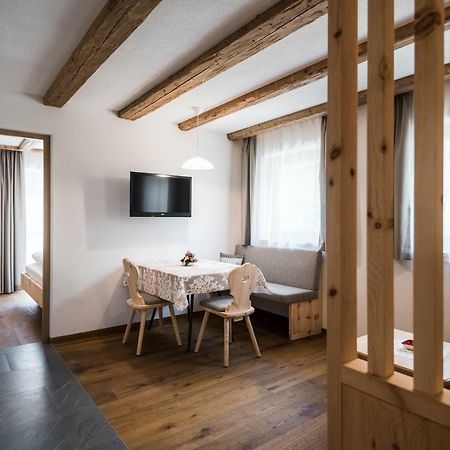 Chalet Dolomit San Lorenzo di Sebato Luaran gambar