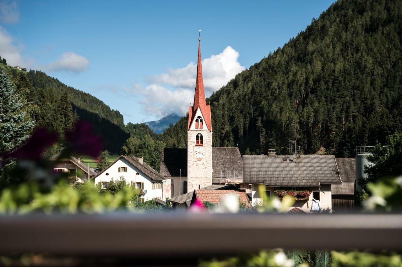 Chalet Dolomit San Lorenzo di Sebato Luaran gambar
